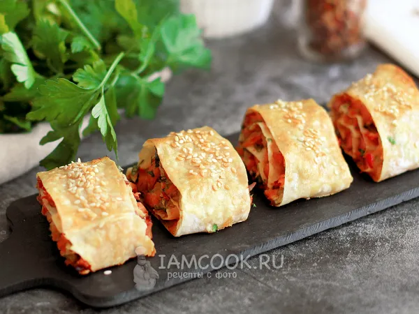 Фото блюда: Закуска из лаваша с начинкой в духовке