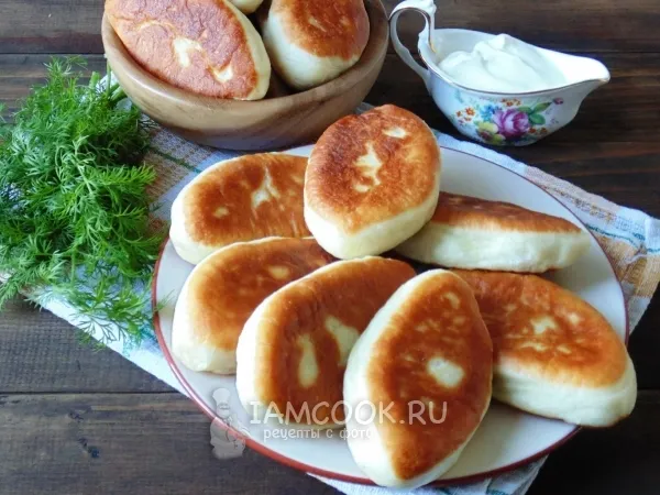 Фото блюда: Пирожки с горохом, жареные на сковороде