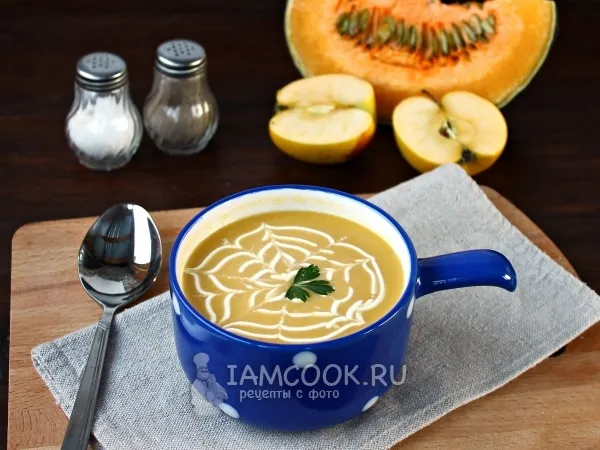 Фото блюда: Тыквенный крем-суп с печеным яблоком и сливками