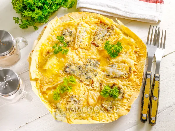 Фото блюда: Сырная пицца на лаваше