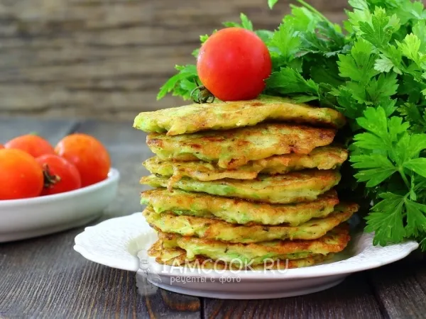 Фото блюда: Оладьи из кабачков с чесноком
