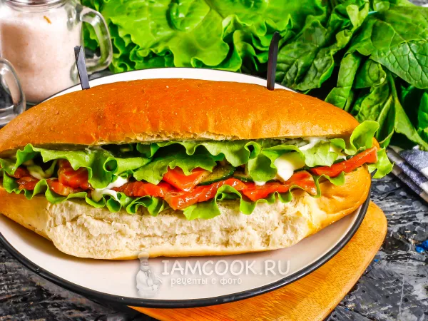 Фото блюда: Бутерброд из сайки с красной рыбой