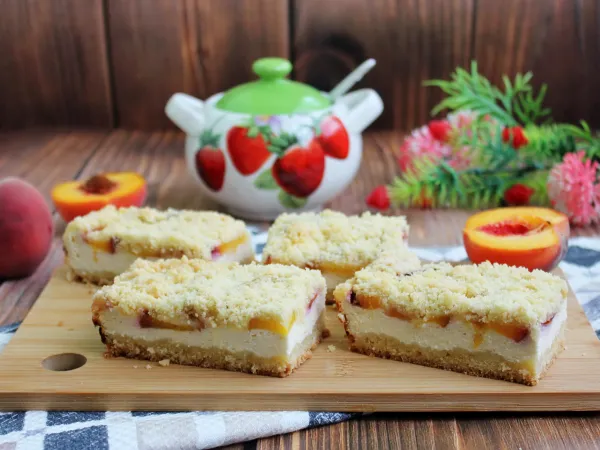 Фото блюда: Королевская ватрушка с персиками и творогом