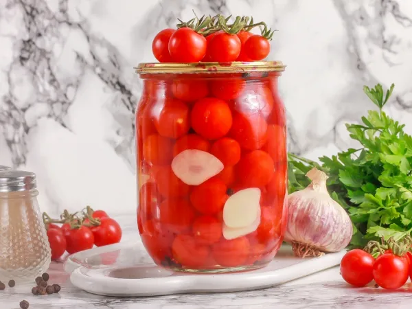 Фото блюда: Маринованные помидоры черри на зиму с лимонной кислотой