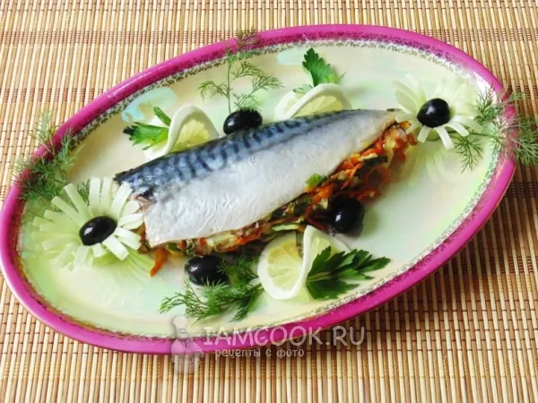 Фото блюда: Скумбрия запеченная с овощами в фольге