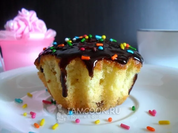 Фото блюда: Кексы с курагой и изюмом в шоколадной глазури