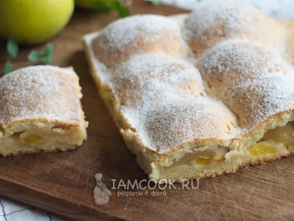 Фото блюда: Пирог с половинками яблок