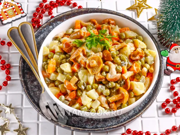 Фото блюда: Постный Оливье с маринованными опятами