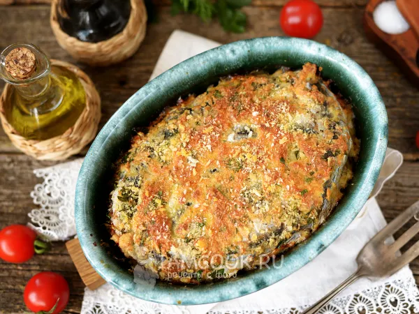 Фото блюда: Запеканка из свежей кильки с картофелем