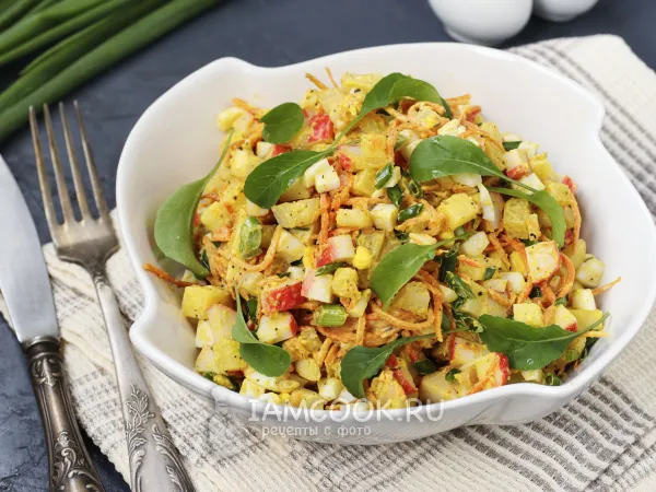 Фото блюда: Салат с корейской морковью, крабовыми палочками и картофелем