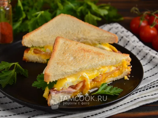 Фото блюда: Сэндвичи с яйцом и беконом