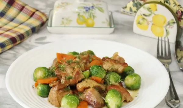 Фото блюда: Брюссельская капуста с мясом в духовке