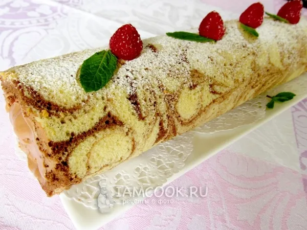 Фото блюда: Узорный шоколадный рулет