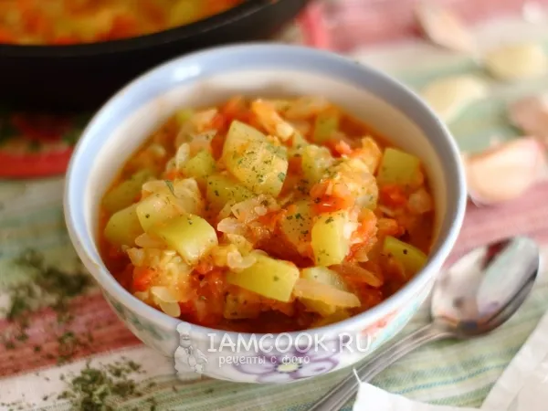 Фото блюда: Тушеные кабачки с помидорами