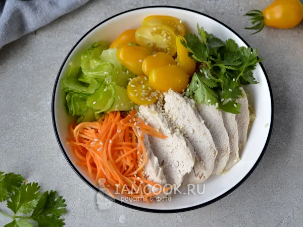 Фото блюда: Поке с киноа и курицей