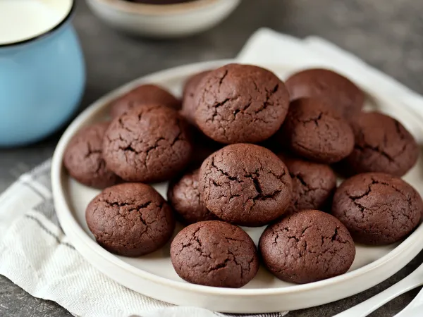 Фото блюда: Шоколадное печенье с трещинками