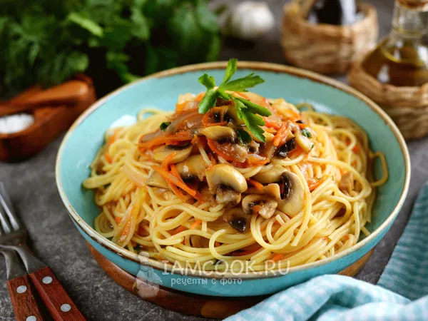 Фото блюда: Грибной соус к макаронам (+макароны)