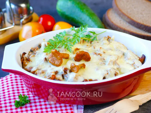 Фото блюда: Картофельная запеканка с лисичками в духовке