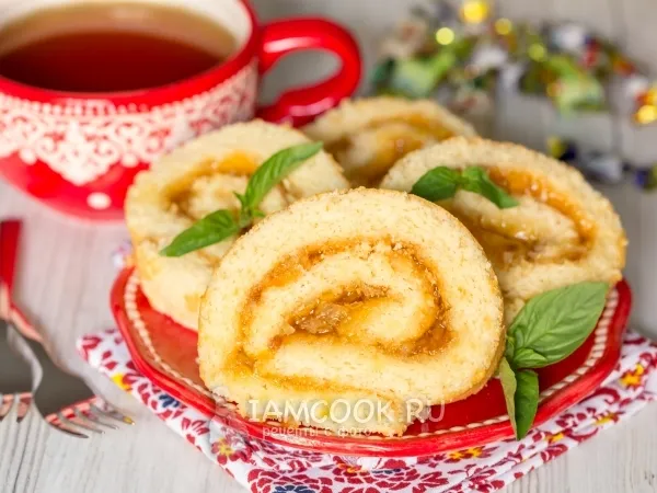 Фото блюда: Бисквитный рулет с джемом