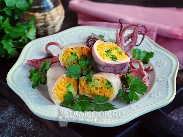 Фото блюда: Кальмары, фаршированные рисом и овощами