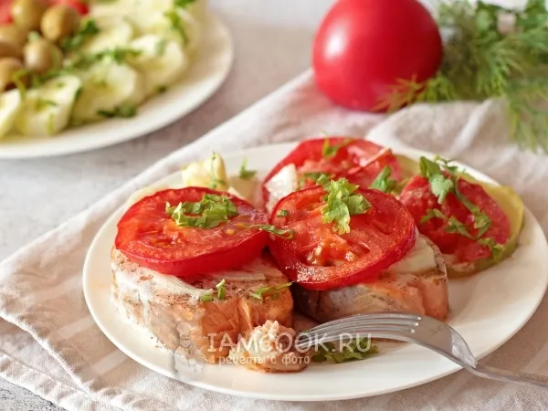 Фото блюда: Форель на овощной подушке в духовке