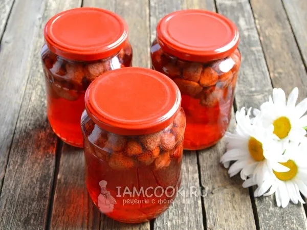 Фото блюда: Компот из клубники на зиму без стерилизации