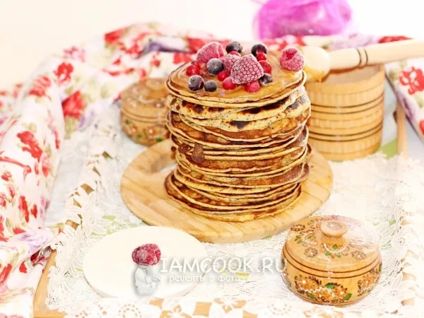 Фото блюда: Панкейки с хурмой и маком