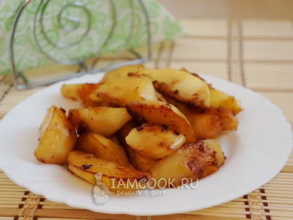 Фото блюда: Картофельные дольки, запеченные с чесноком и соевым соусом
