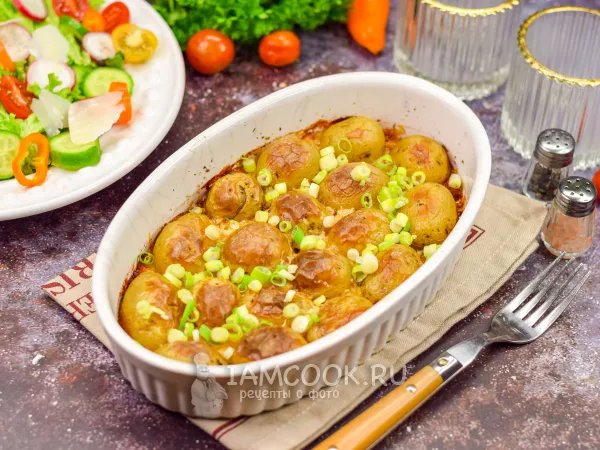 Фото блюда: Запеченный картофель с пармезаном в духовке