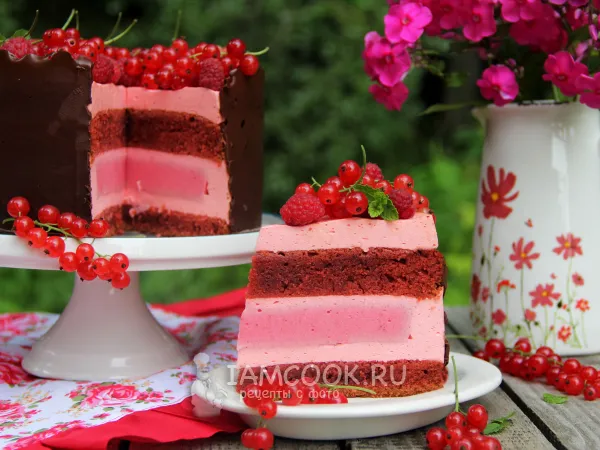 Фото блюда: Муссовый торт «Красный бархат»
