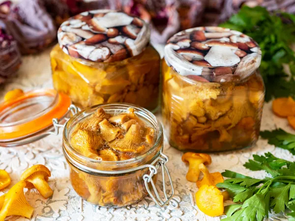 Фото блюда: Лисички, маринованные с маслом