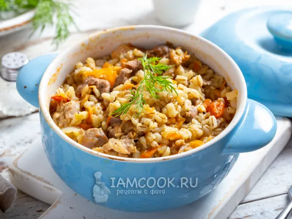 Фото блюда: Индейка с перловкой в горшочках в духовке