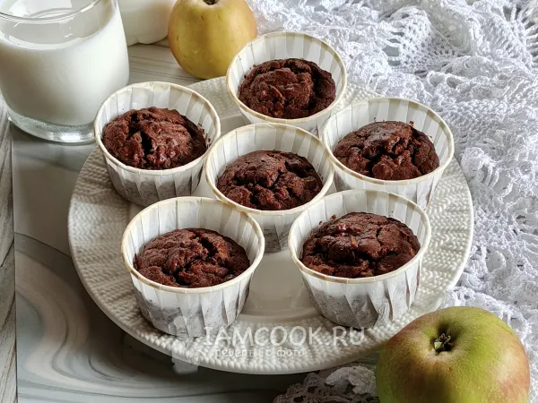 Фото блюда: Постные шоколадные кексы с яблоками