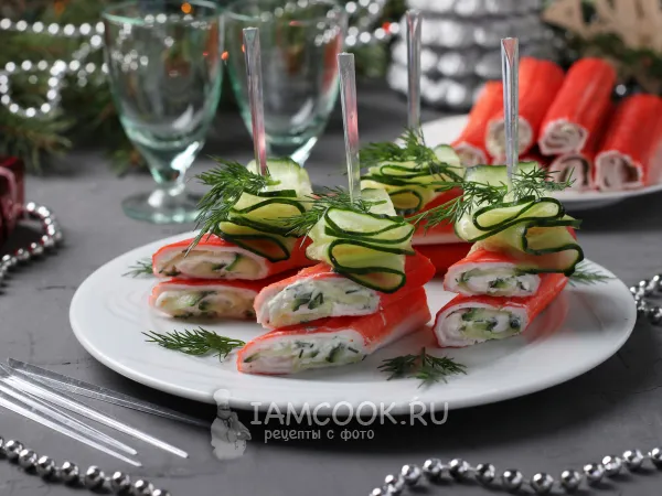 Фото блюда: Крабовые палочки, фаршированные сыром и огурцом