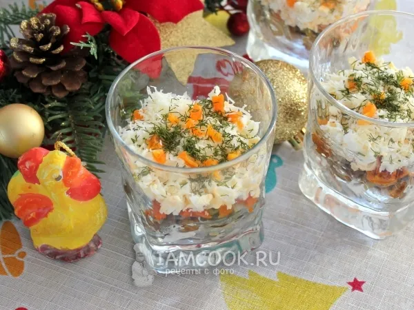 Фото блюда: Салат из курицы с курагой