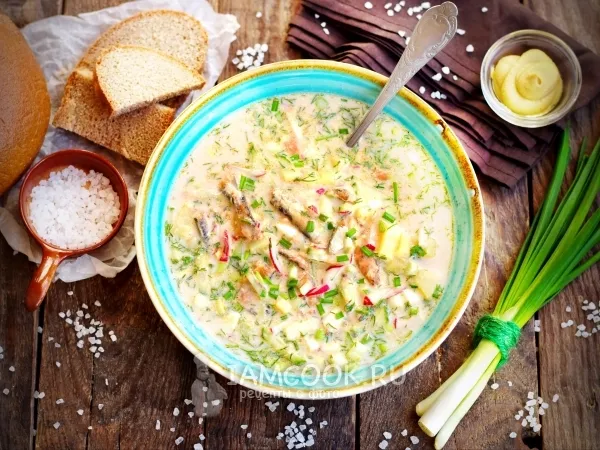 Фото блюда: Окрошка с килькой в томатном соусе