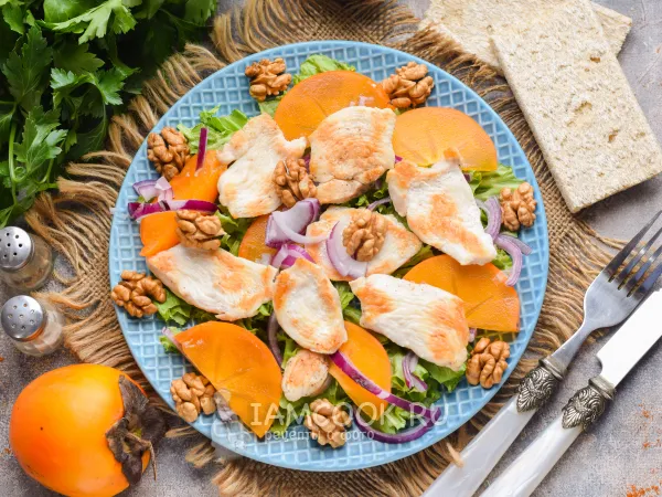 Фото блюда: Салат с хурмой и курицей