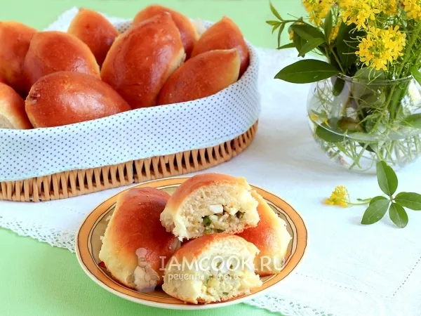 Фото блюда: Пирожки с рисом, яйцом и зеленым луком