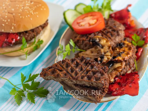 Фото блюда: Котлеты в вафельнице