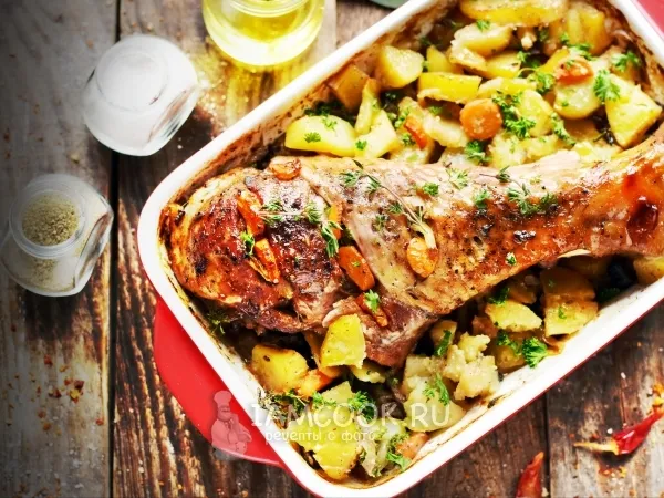 Фото блюда: Картофель с индейкой в кисло-сладком соусе