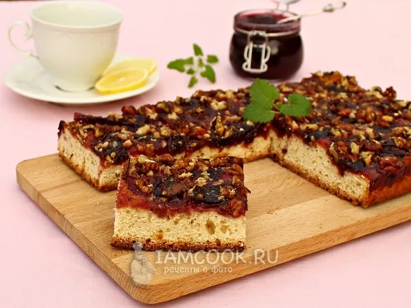 Фото блюда: Пирог со сливовым вареньем