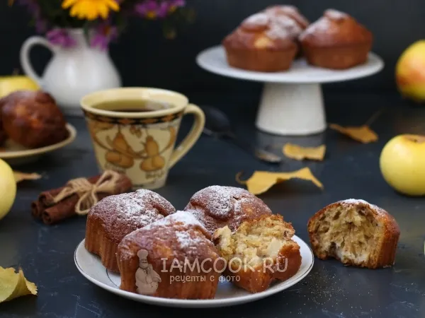 Фото блюда: Кексы с яблоками, орехами и корицей