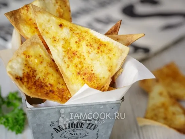 Фото блюда: Чипсы из тортильи со сметаной, чесноком и паприкой