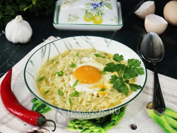 Фото блюда: Рамен с сырым яйцом