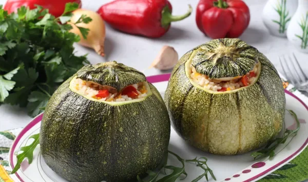 Фото блюда: Кабачки, фаршированные рисом и овощами