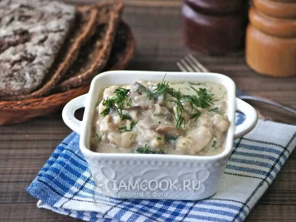 Фото блюда: Бефстроганов из курицы с грибами