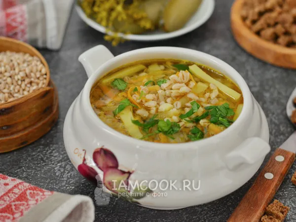 Фото блюда: Рассольник без мяса с перловкой