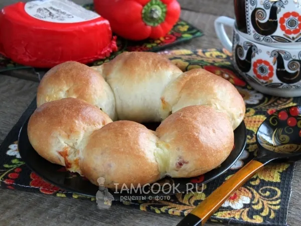 Фото блюда: Пирог с сыром сулугуни