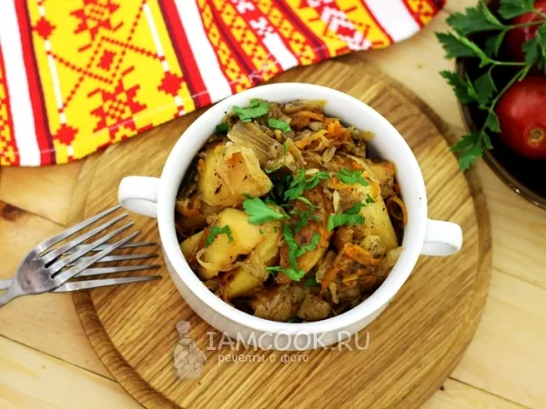 Фото блюда: Картошка с капустой в мультиварке