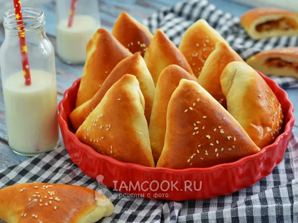 Фото блюда: Сдобные пирожки с капустой